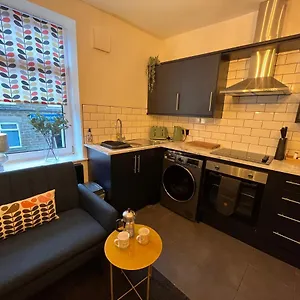 Modern & Retro Two Bedroom In Apartment Barnsley