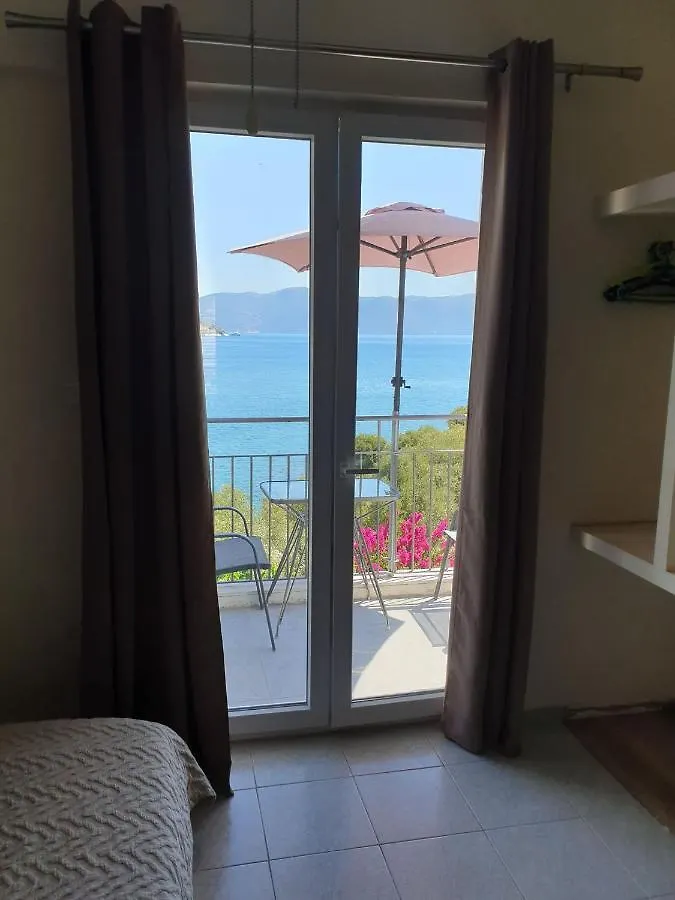 Ballas Apartments Agia Efimia