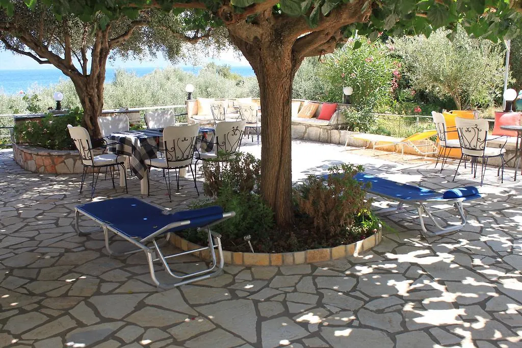 Ballas Apartments Agia Efimia